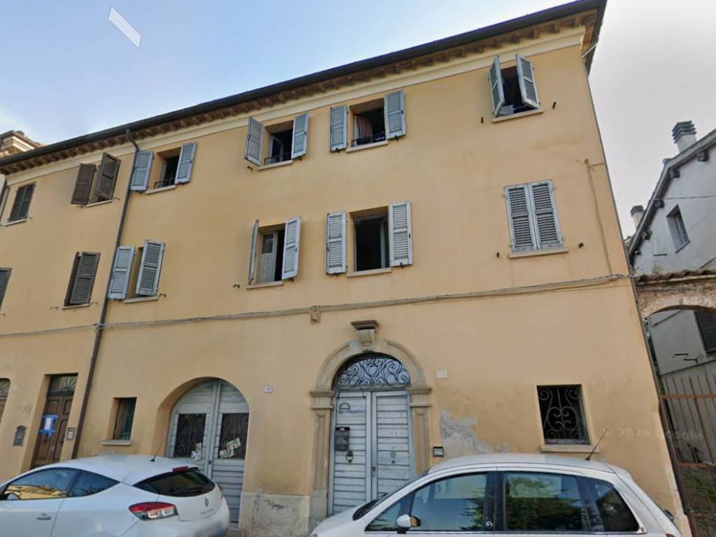 casa indipendente in vendita a Pergola