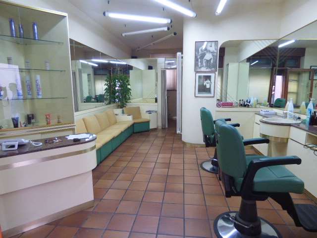 ufficio in vendita a Pesaro in zona Centro Città