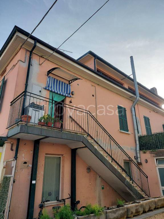 casa indipendente in vendita a Pesaro in zona Pantano