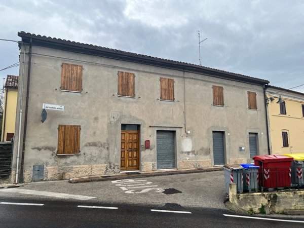 casa indipendente in vendita a Pesaro in zona Pozzo Alto