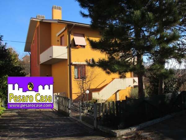 casa indipendente in vendita a Pesaro in zona Novilara