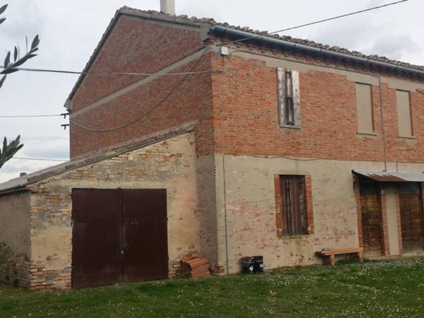 casa indipendente in vendita a Pesaro in zona San Donato