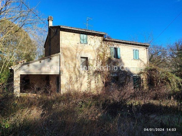 casa indipendente in vendita a Pesaro in zona Vismara