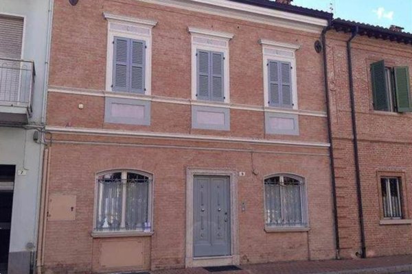 casa indipendente in vendita a Pesaro