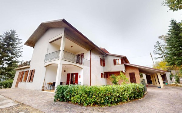 casa indipendente in vendita a Pesaro in zona Villa Fastiggi