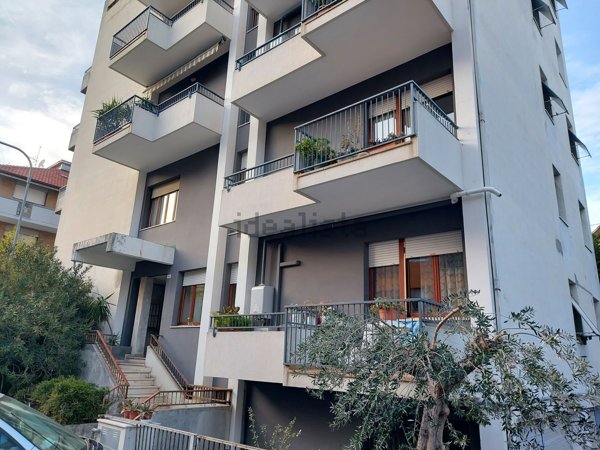 appartamento in vendita a Pesaro in zona Pantano
