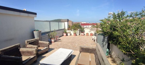 appartamento in vendita a Pesaro in zona Centro Città