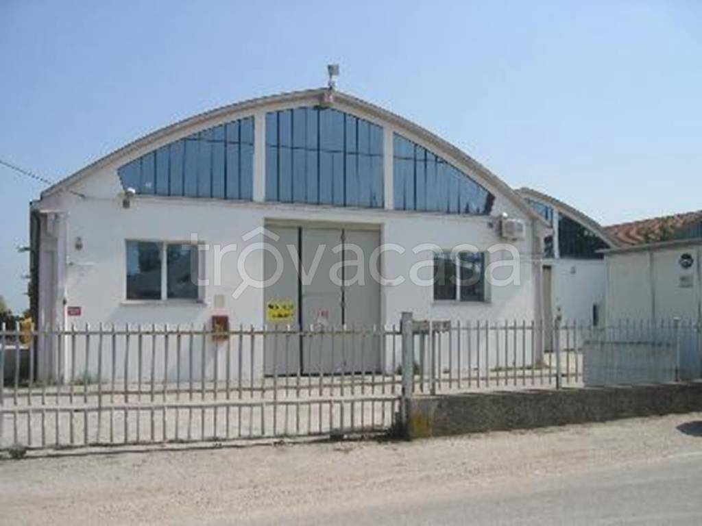 villa in vendita a Pesaro in zona Villa Fastiggi