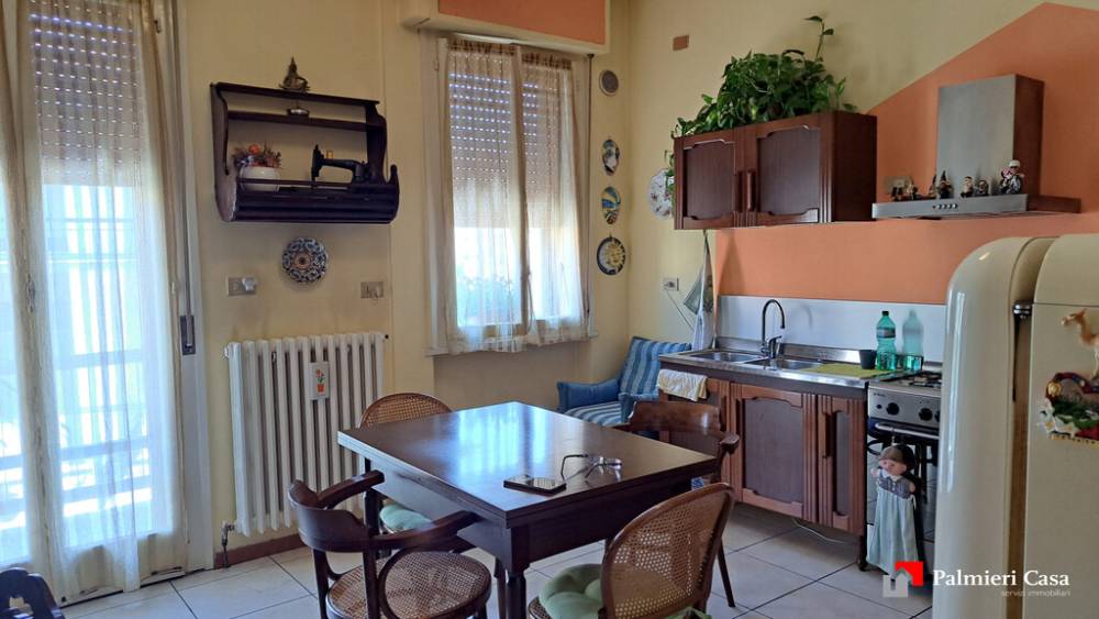 appartamento in vendita a Pesaro in zona Centro Città