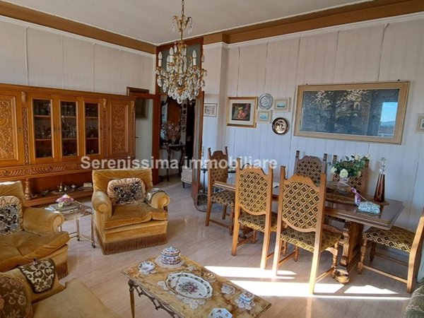 appartamento in vendita a Pesaro in zona Centro Città