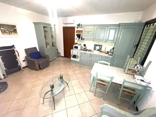 appartamento in vendita a Pesaro in zona Ginestreto
