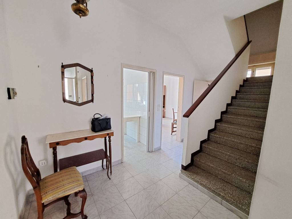 casa indipendente in vendita a Pesaro in zona Santa Veneranda