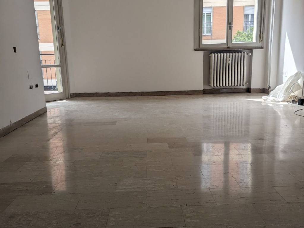 appartamento in vendita a Pesaro in zona Centro Città