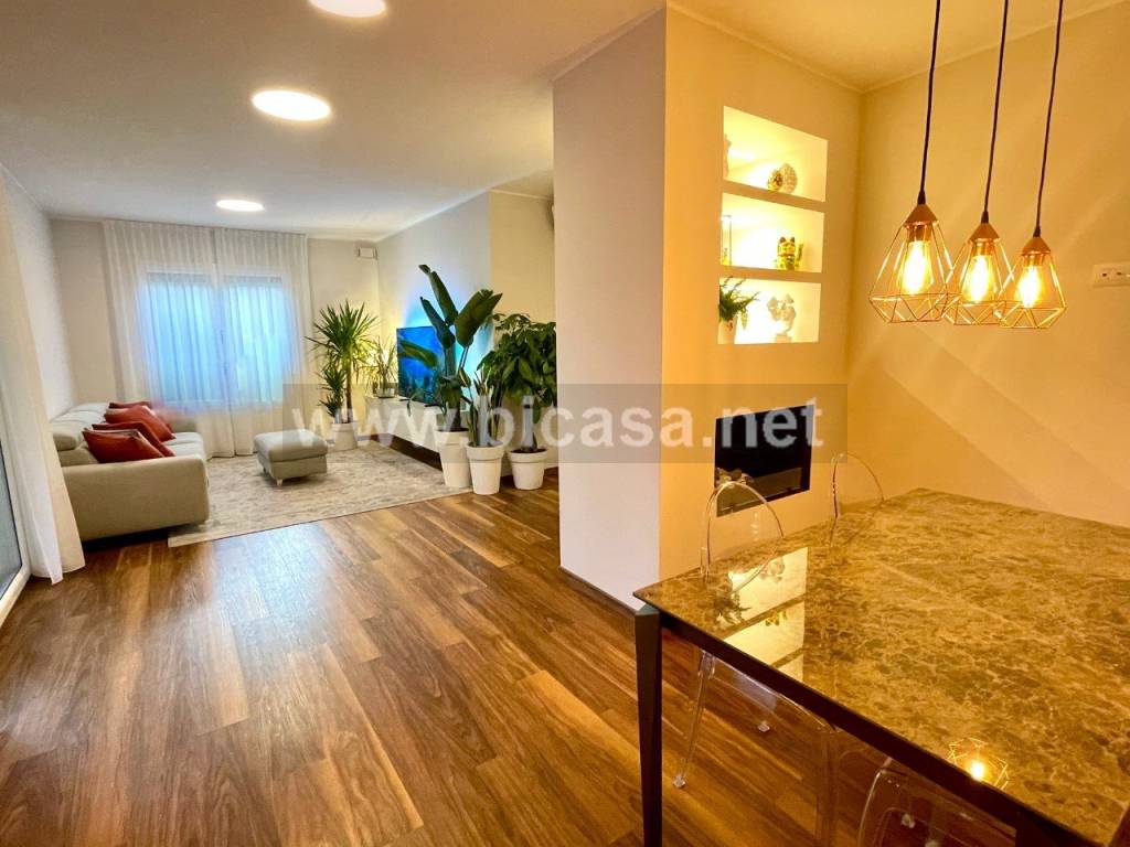 appartamento in vendita a Pesaro in zona Vismara