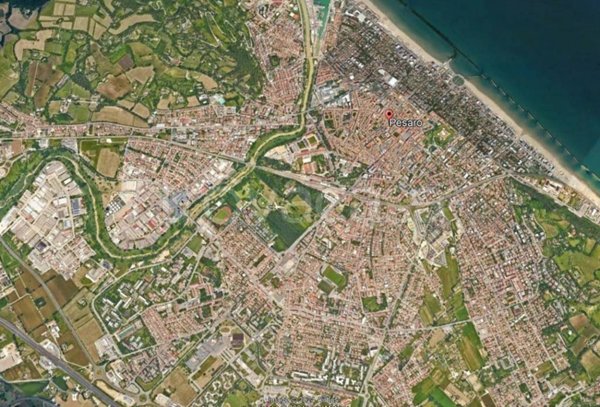 casa indipendente in vendita a Pesaro