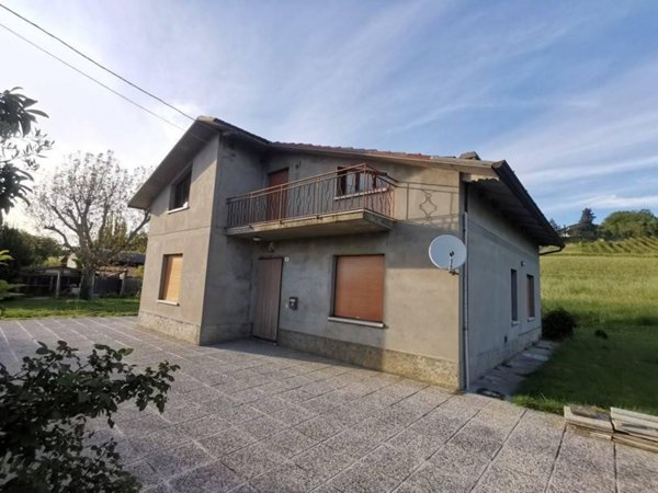 casa indipendente in vendita a Pesaro in zona Novilara
