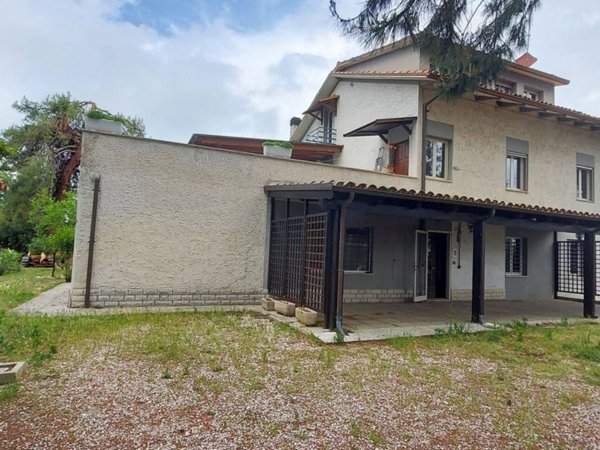 casa indipendente in vendita a Pesaro in zona Mare