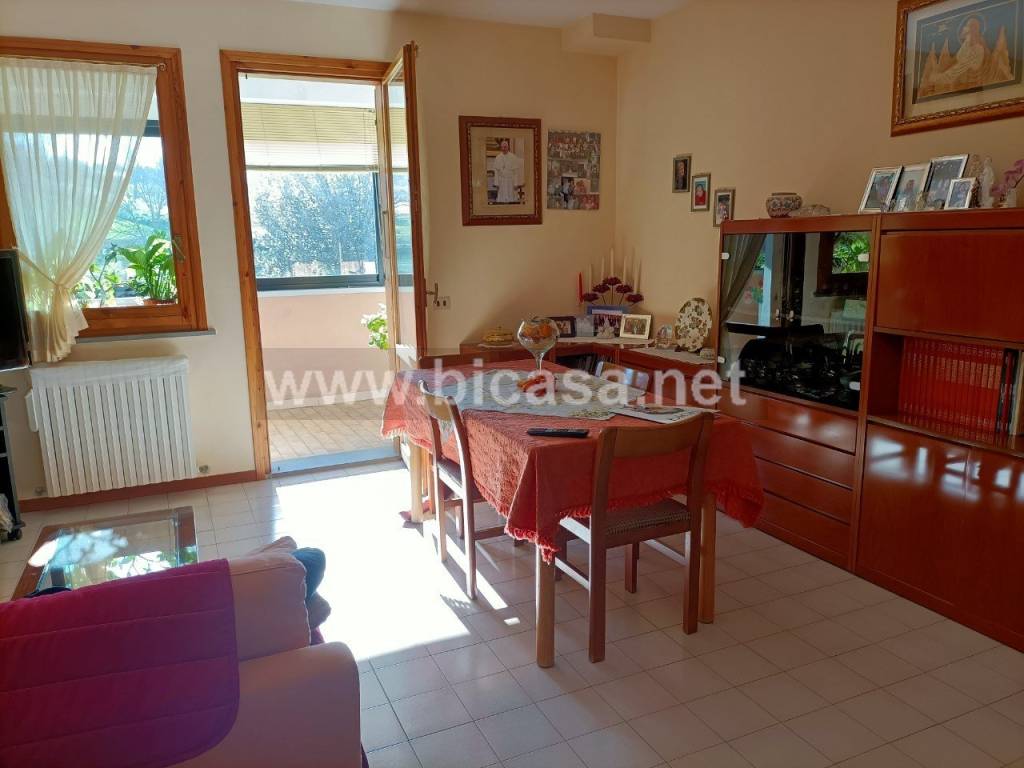 appartamento in vendita a Pesaro in zona Villa Ceccolini
