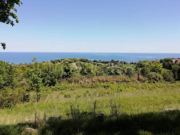 appartamento in vendita a Pesaro in zona Mare