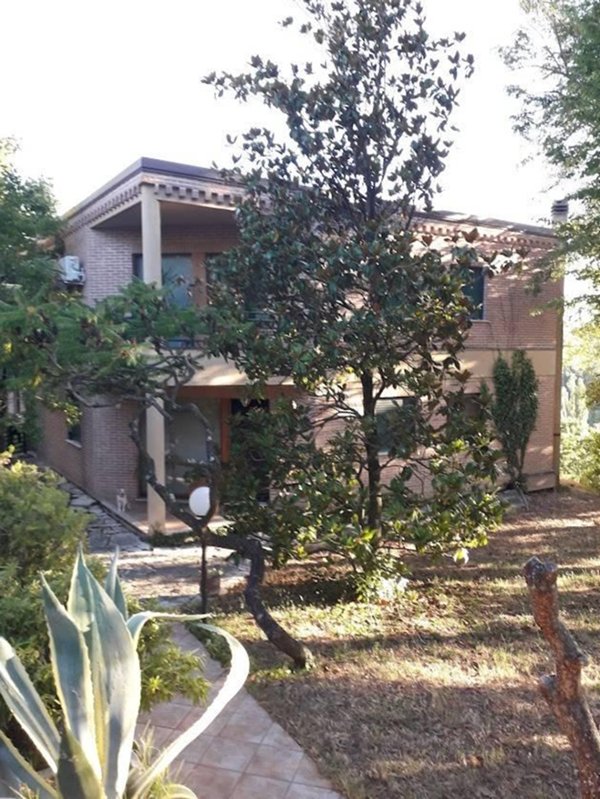 casa indipendente in vendita a Pesaro in zona Centro Città