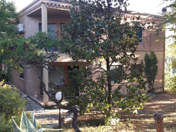 casa indipendente in vendita a Pesaro in zona Centro Città