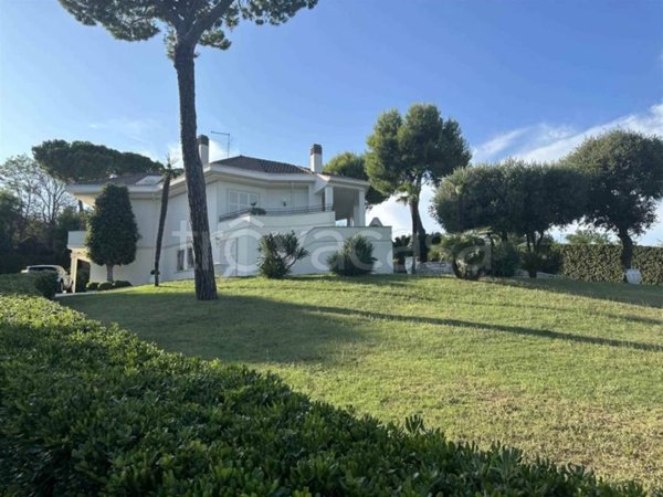 casa indipendente in vendita a Pesaro in zona Tre Ponti