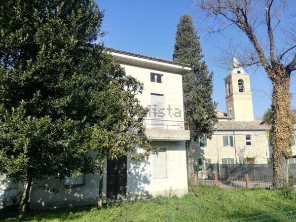 casa indipendente in vendita a Pesaro in zona Villa Fastiggi