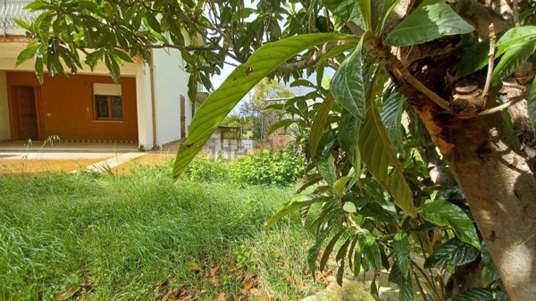 casa indipendente in vendita a Pesaro in zona Villa Ceccolini