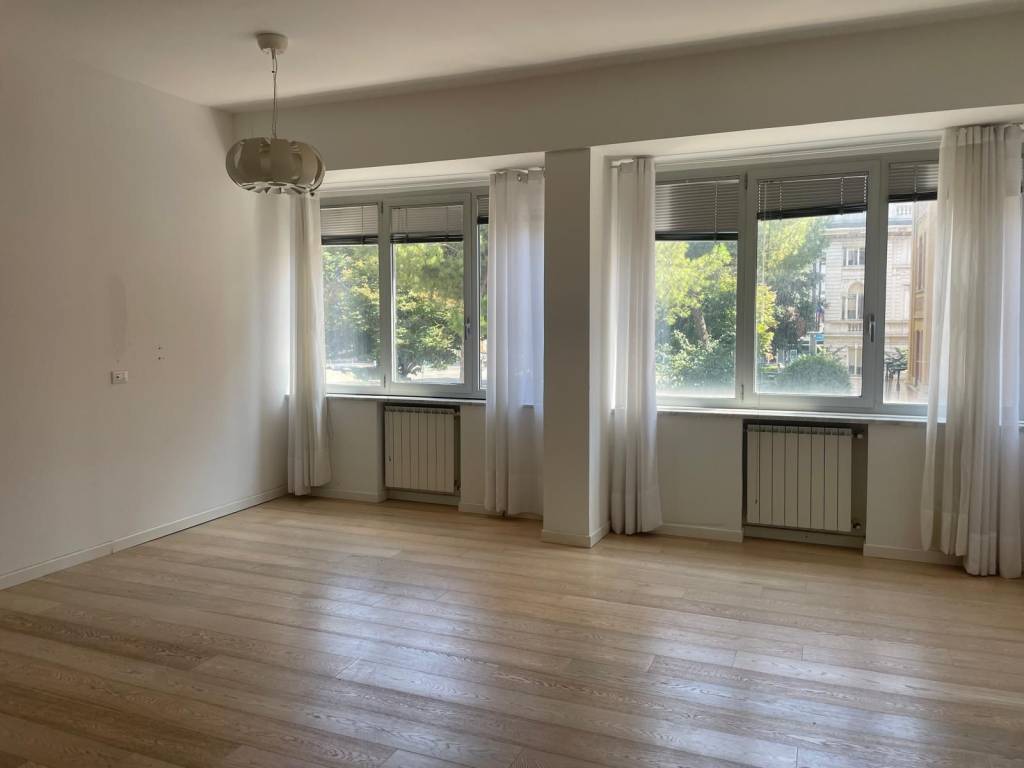 appartamento in vendita a Pesaro in zona Centro Città