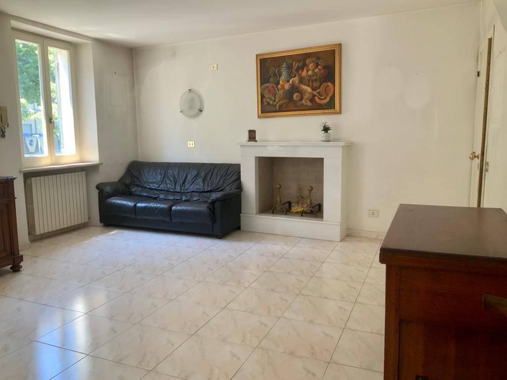 appartamento in vendita a Pesaro in zona Centro Città