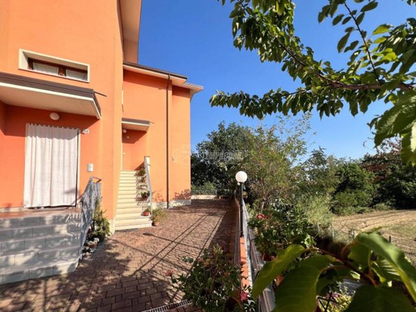 appartamento in vendita a Pesaro in zona Novilara