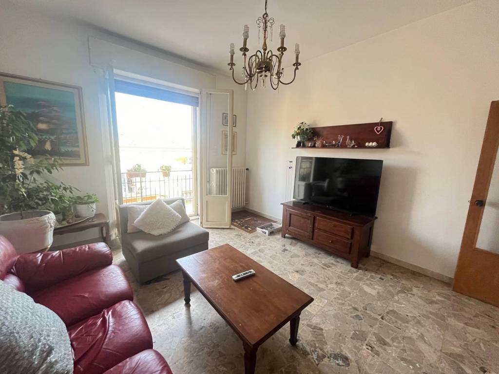 appartamento in vendita a Pesaro in zona Soria