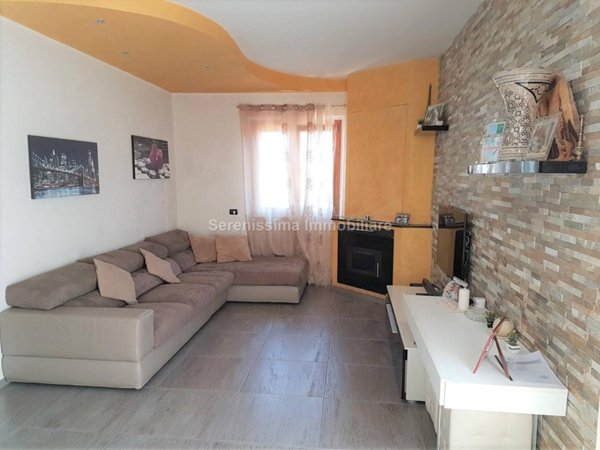 casa indipendente in vendita a Pesaro in zona Borgo Santa Maria