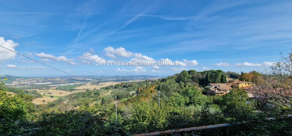 casa indipendente in vendita a Pesaro in zona Villa Ceccolini