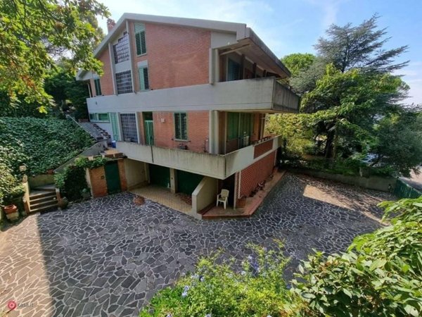 casa indipendente in vendita a Pesaro in zona Montegranaro