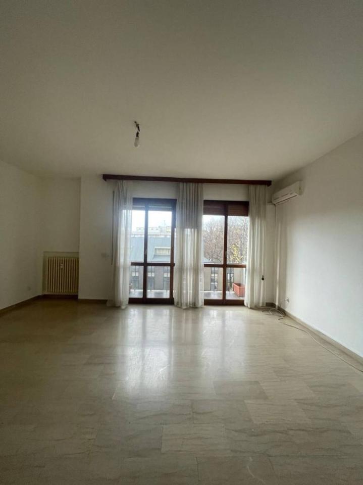 appartamento in vendita a Pesaro in zona Mare