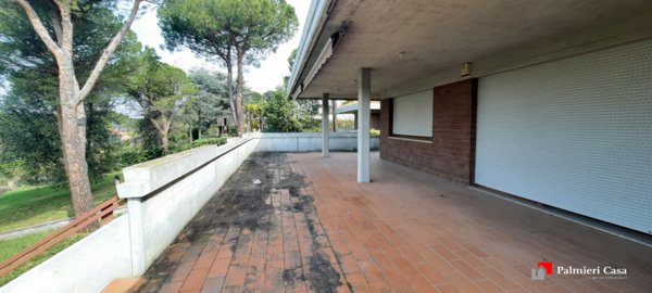 casa indipendente in vendita a Pesaro