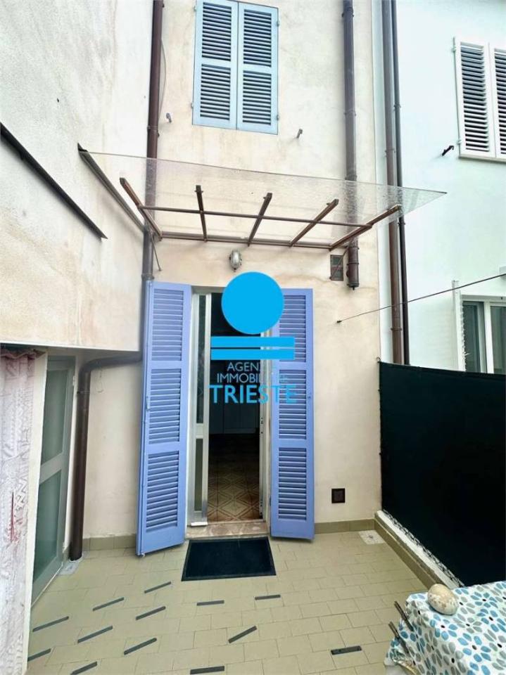 casa indipendente in vendita a Pesaro in zona Porto