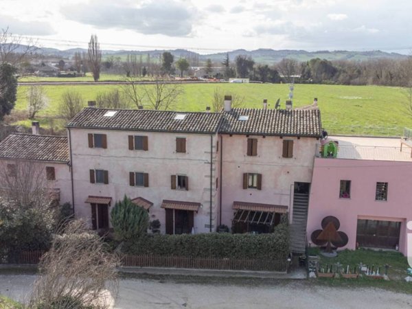 appartamento in vendita a Pesaro in zona Santa Maria dell'Arzilla