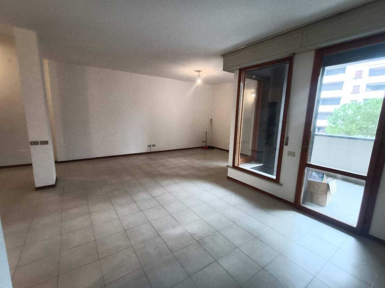 appartamento in vendita a Pesaro in zona Centro Città