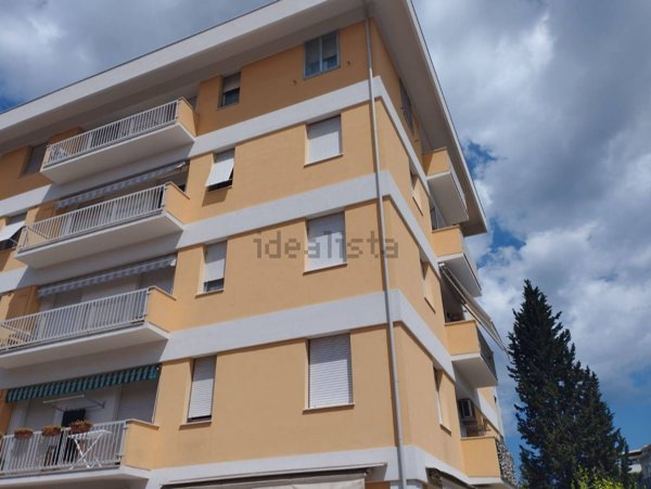 appartamento in vendita a Pesaro in zona Centro Città