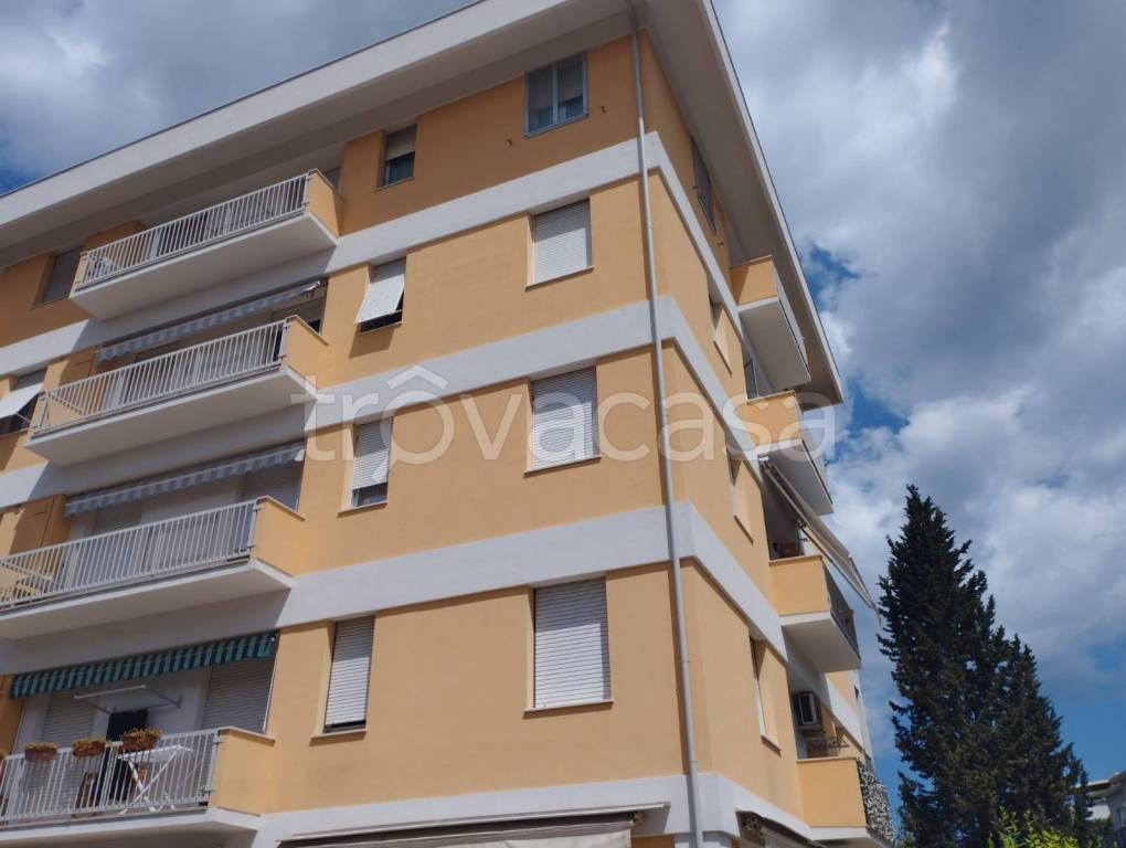 appartamento in vendita a Pesaro in zona Centro Città