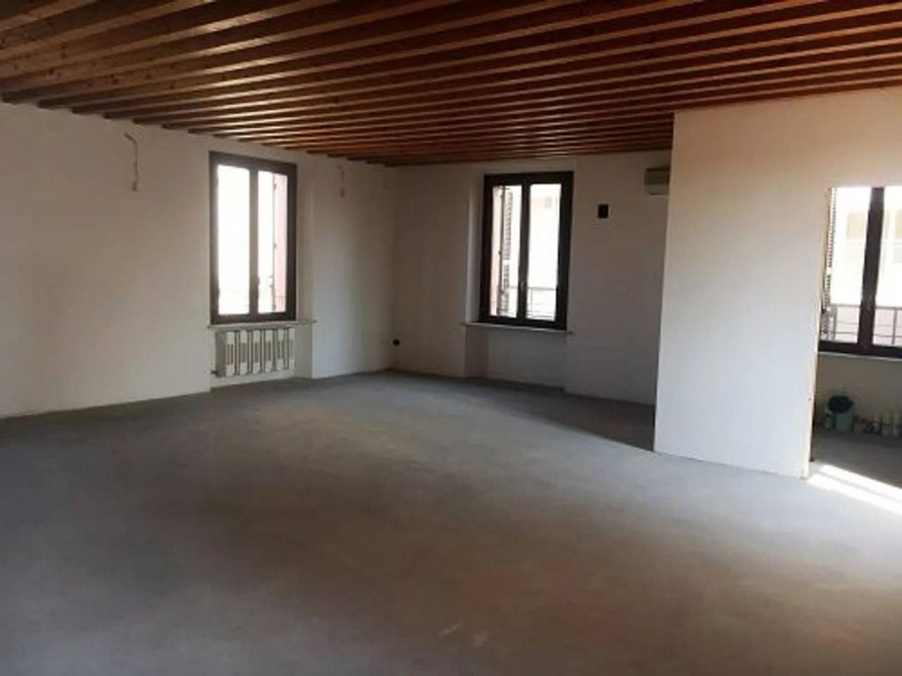 appartamento in vendita a Pesaro in zona Centro Città