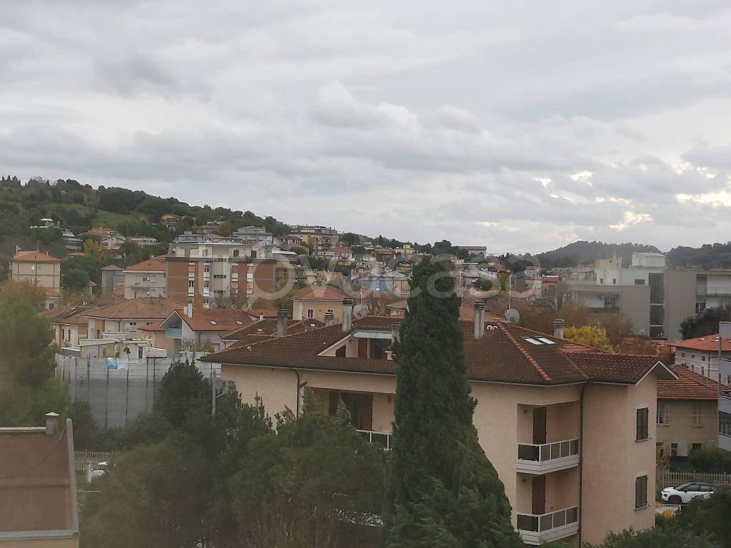 appartamento in vendita a Pesaro in zona Mare