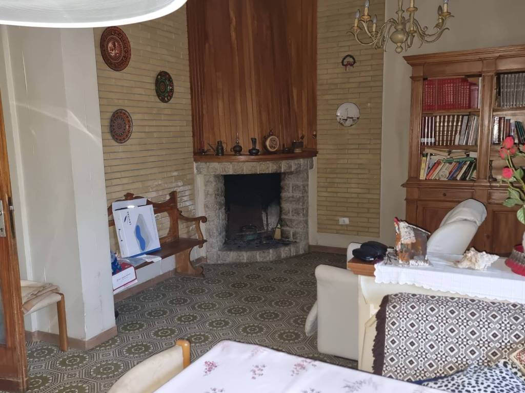 appartamento in vendita a Pesaro in zona Soria