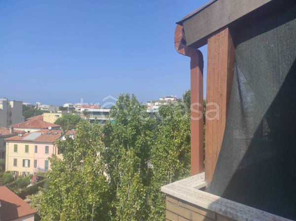 appartamento in vendita a Pesaro in zona Mare