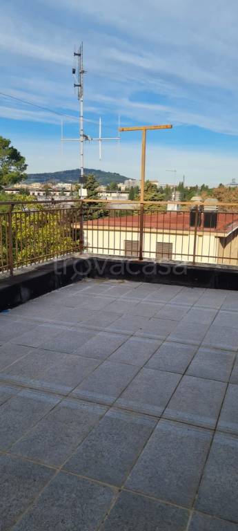 appartamento in vendita a Pesaro in zona Montegranaro