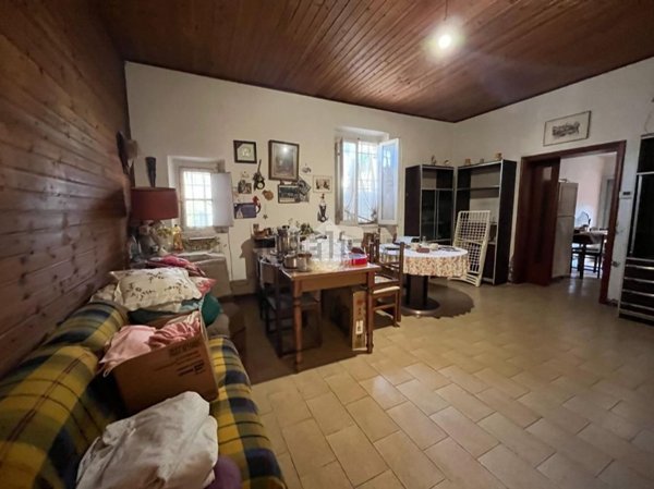 casa indipendente in vendita a Pesaro in zona Cattabrighe