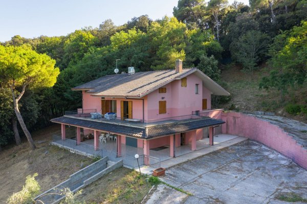 casa indipendente in vendita a Pesaro in zona San Bartolo