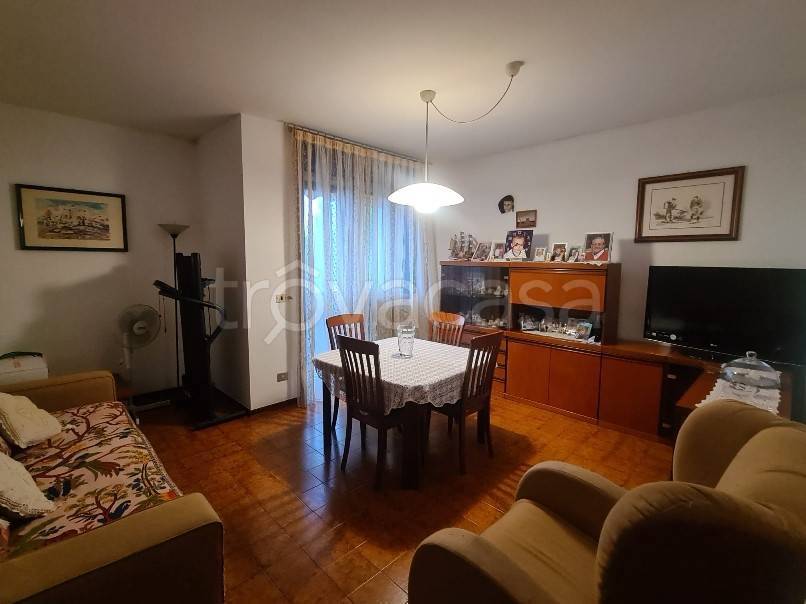 appartamento in vendita a Pesaro in zona Santa Veneranda